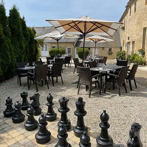 Terrasse du restaurant de l'hotel Ferme de la Ranconniere en Normandie